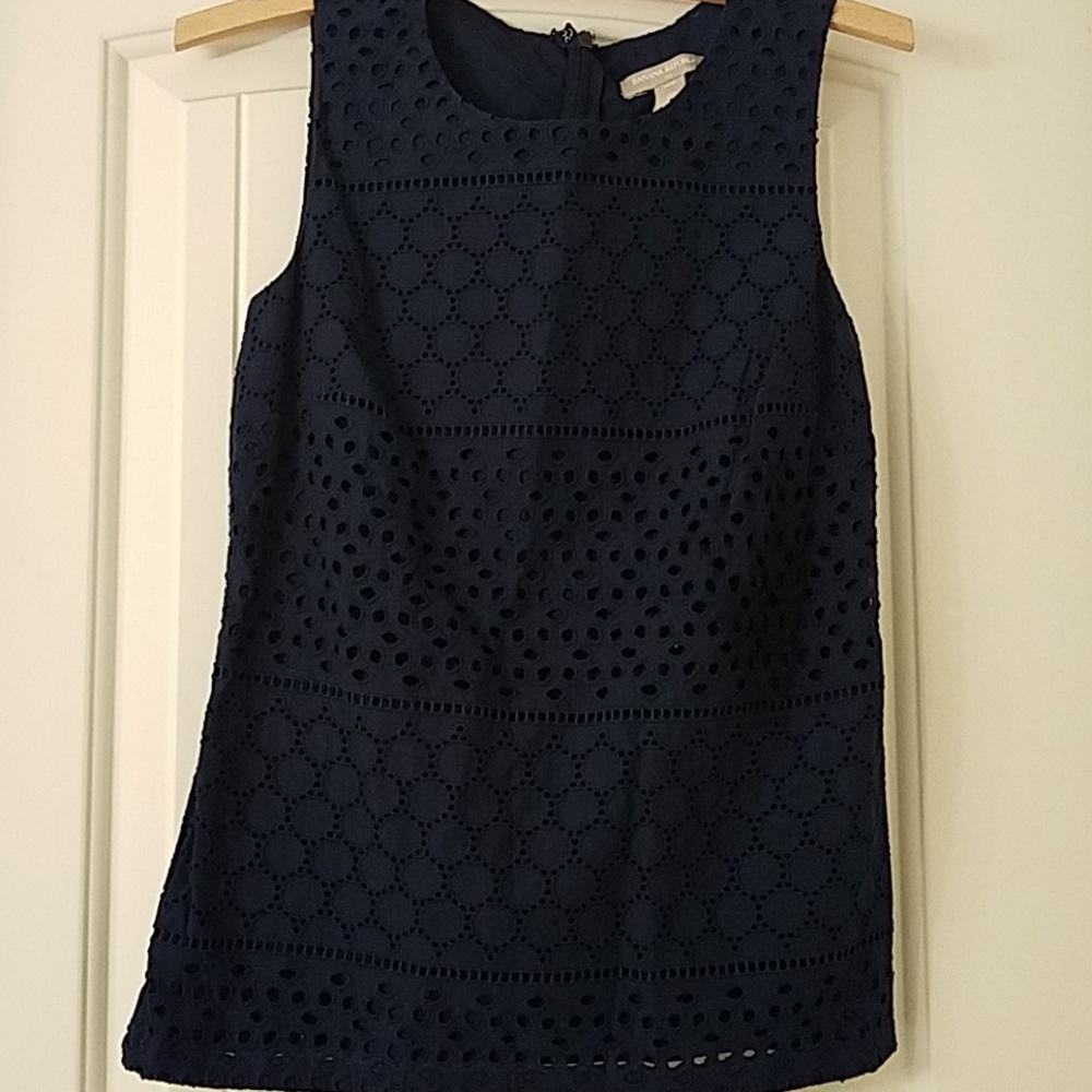 👚 EUC Banana Republic Eyelet Sleeveless Top